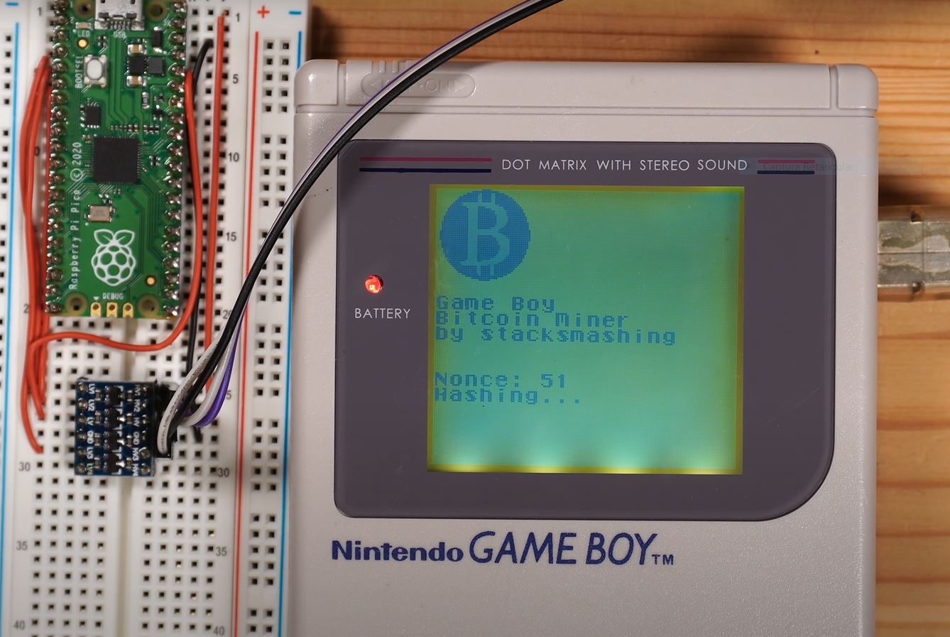 Game Boy minerando Bitcoins