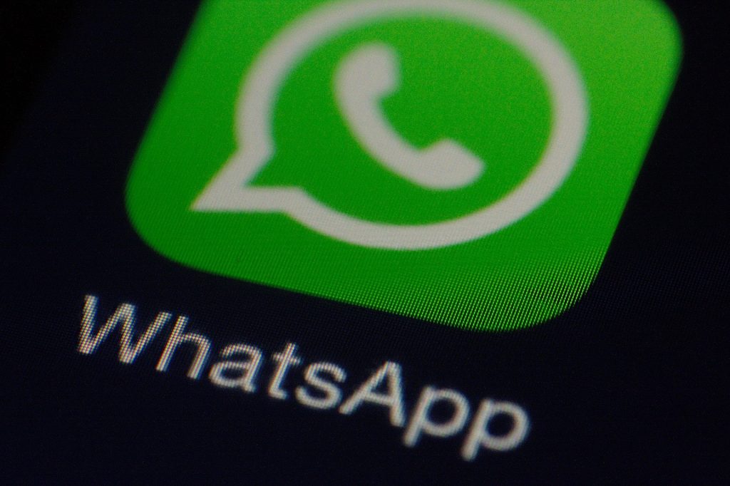 WhatsApp terá função de busca rápida de figurinhas 