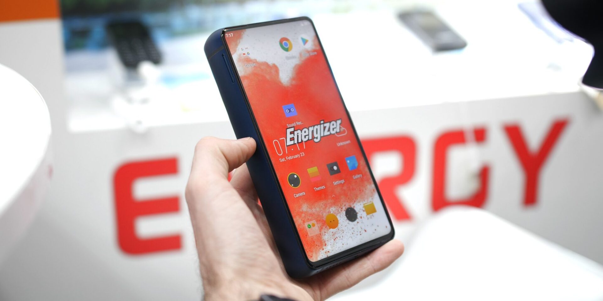 Novo celular da Energizer terá bateria grande sem parecer um tijolo