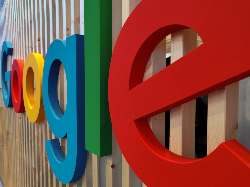 Alphabet, dona do Google, lucra US$ 18,5 bilhões no trimestre