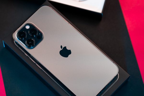 iPhone 13 pode chegar em 14 de setembro e ter venda recorde