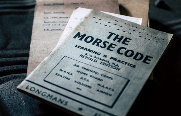 SOS! Hackers estão usando até código Morse para roubar seus dados