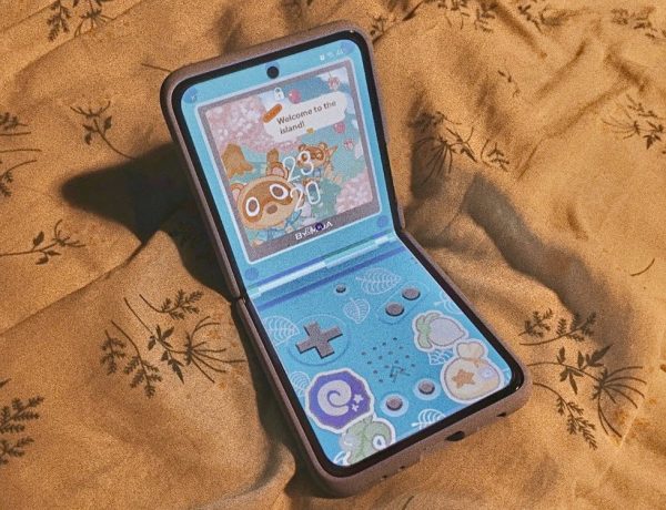 Fã recria Game Boy temático de Animal Crossing com Galaxy Z Flip3