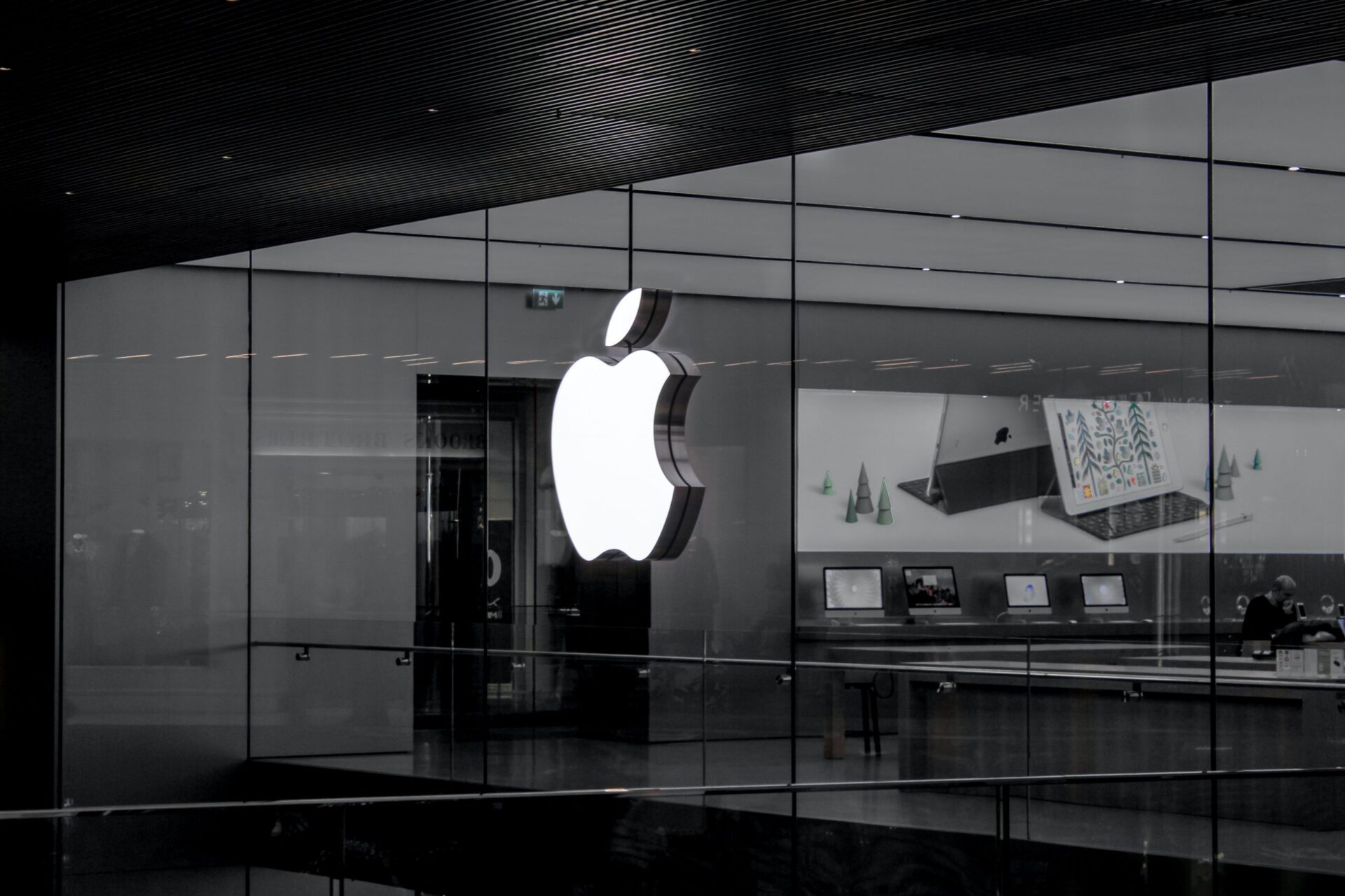 Apple é processada por desenvolvedores iOS por violar lei antitruste