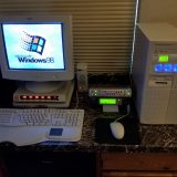 Internauta cria PC retrô de verdade para jogar no Windows 98