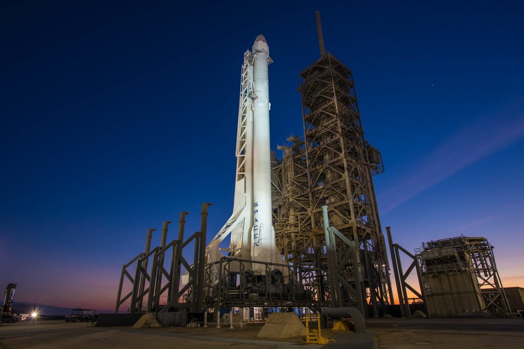 SpaceX terá 1ª missão civil na quarta (15), mas ainda depende do clima