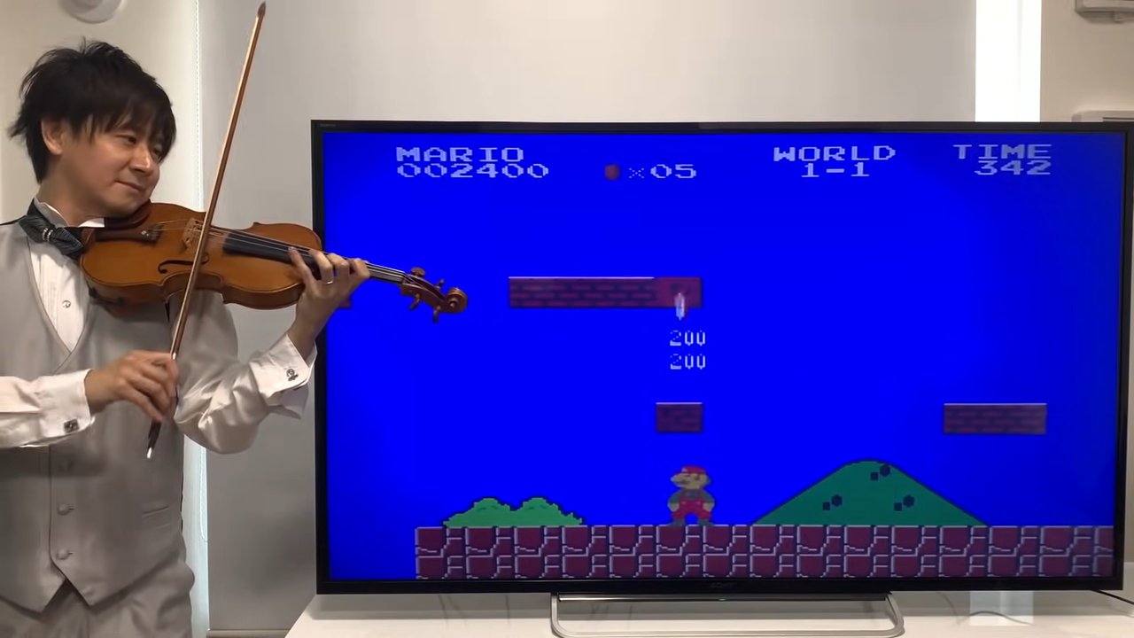 Violinista tocando trilha sonora de Super Mario Bros.