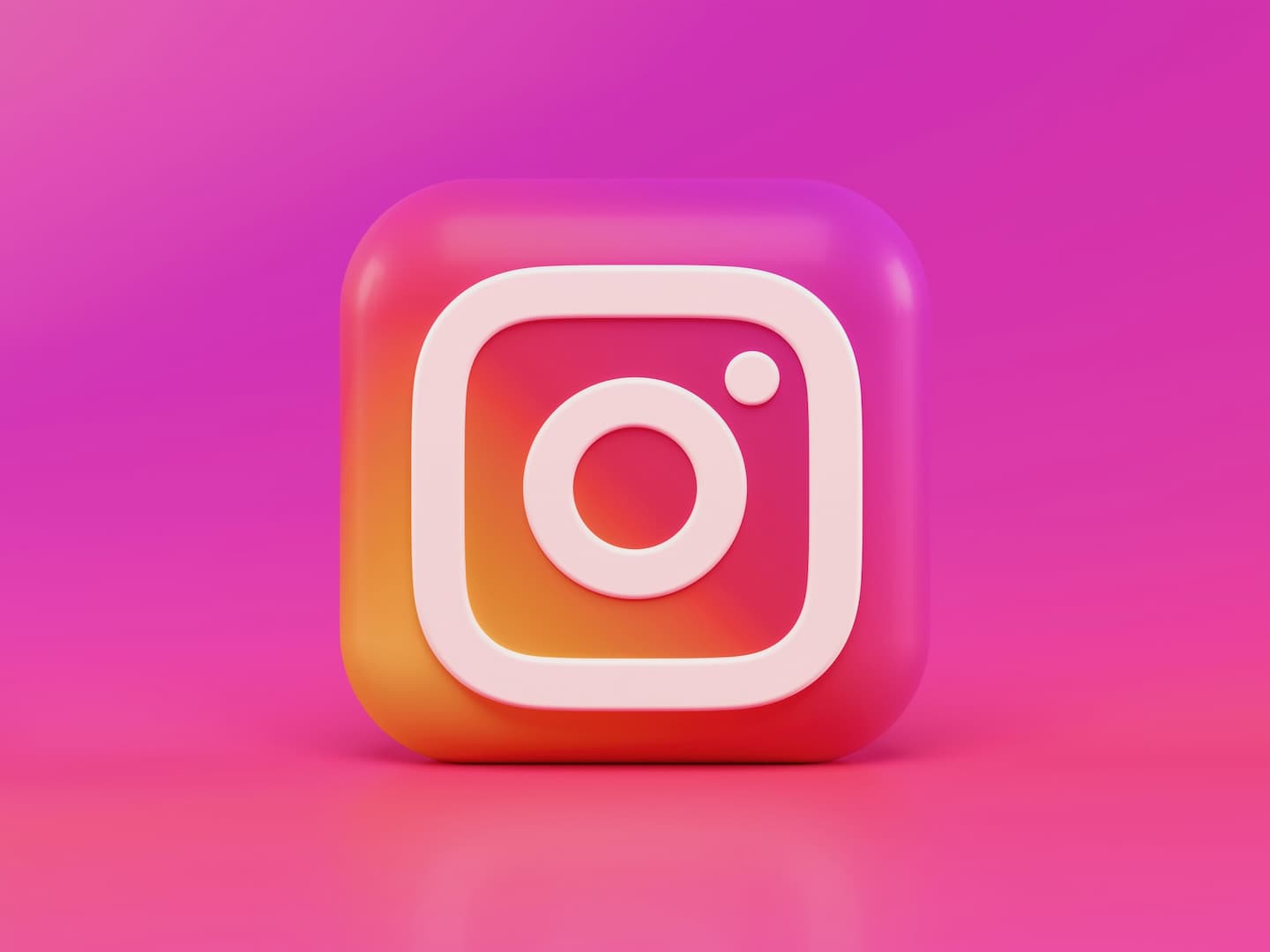 Instagram desiste de IGTV e integra vídeos longos ao feed principal