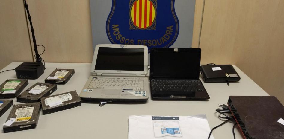 equipamento apreendido na Espanha com criptomoedas
