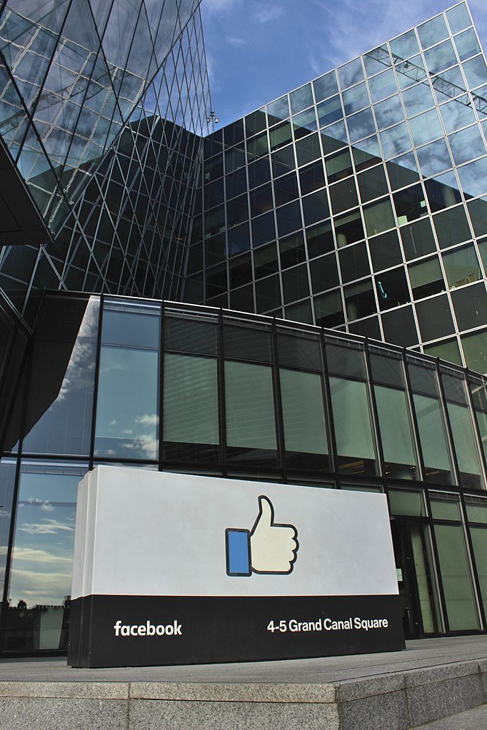 Meta ameaça fechar operações de Facebook e Instagram na Europa