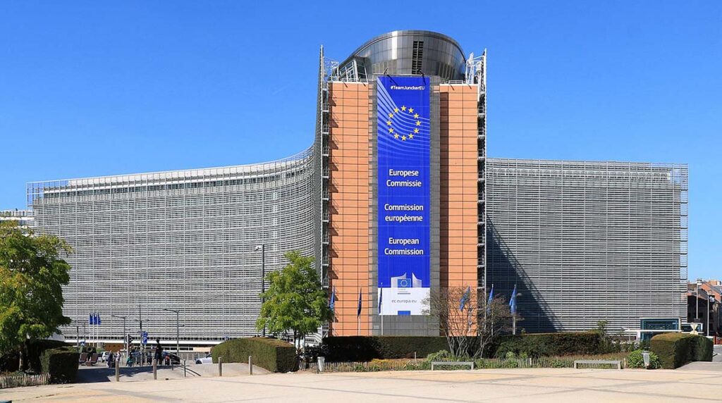 Acordo sobre transferência de dados pessoais selado entre UE e EUA deve acabar em tribunal, diz Vestager