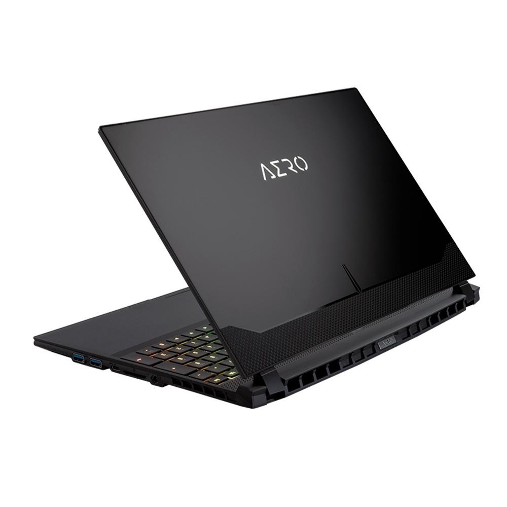Notebook Gigabyte AERO 15 - NVIDIA Studio (2)