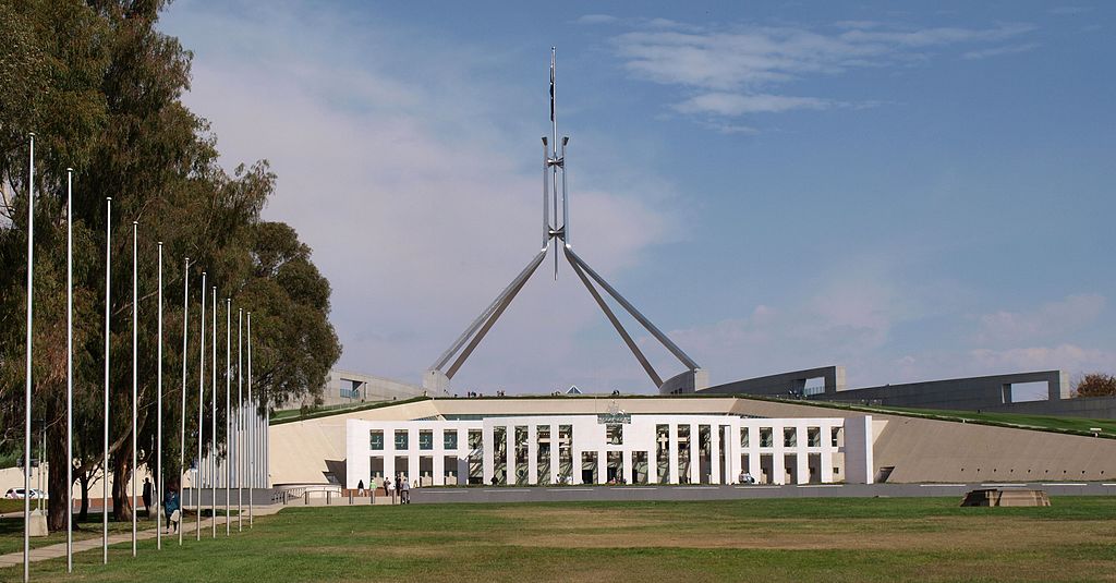 Livro sobre julgamento do fundador do WikiLeaks é confiscado por parlamento australiano