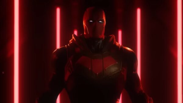 Imagem mostra o Capuz Vermelho, antiherói dos quadrinhos do Batman, olhando para a câmera com seu característico uniforme