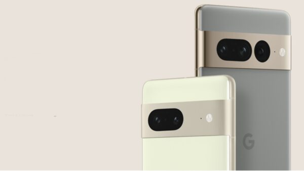 Imagem mostra as duas versões do Pixel 7, smartphone que o Google deve lançar em outubro deste ano