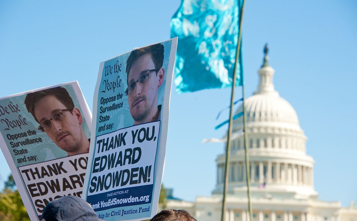 Snowden: modelos de IA devem ser abertos para evitar controle estatal e de empresas privadas