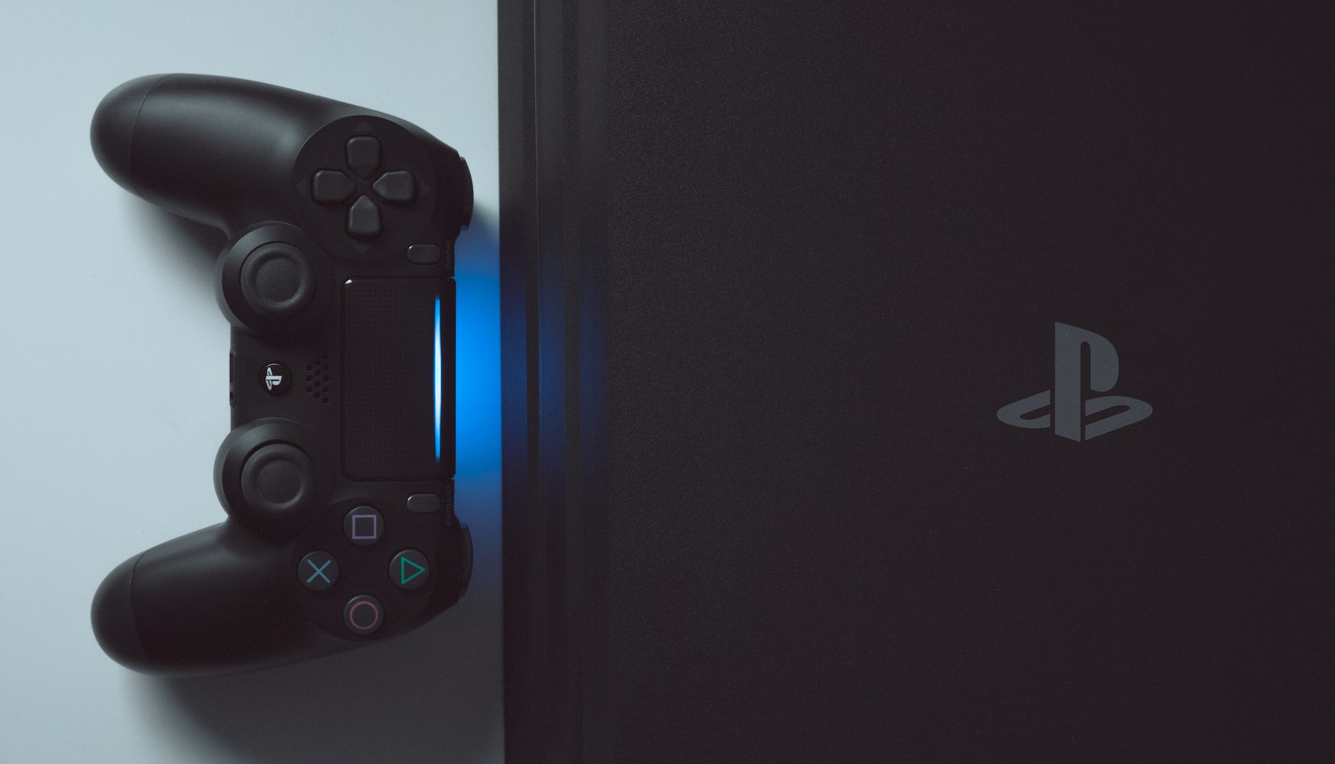 Imagem mostra o PlayStation 4, console da Sony