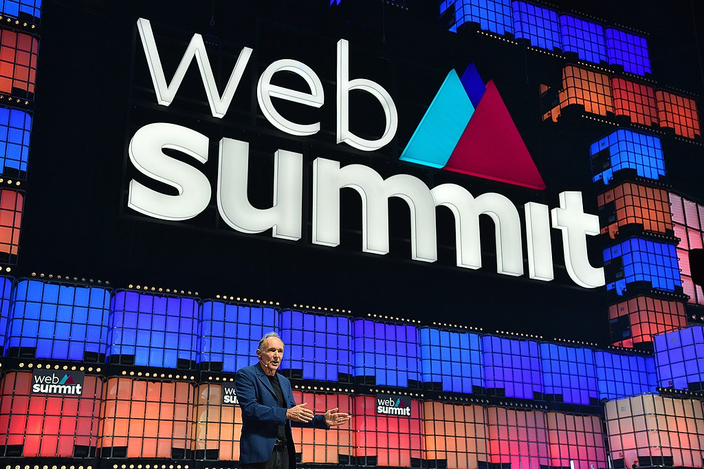'Web3 não é a web de forma alguma', diz pai da WWW Tim Berners-Lee