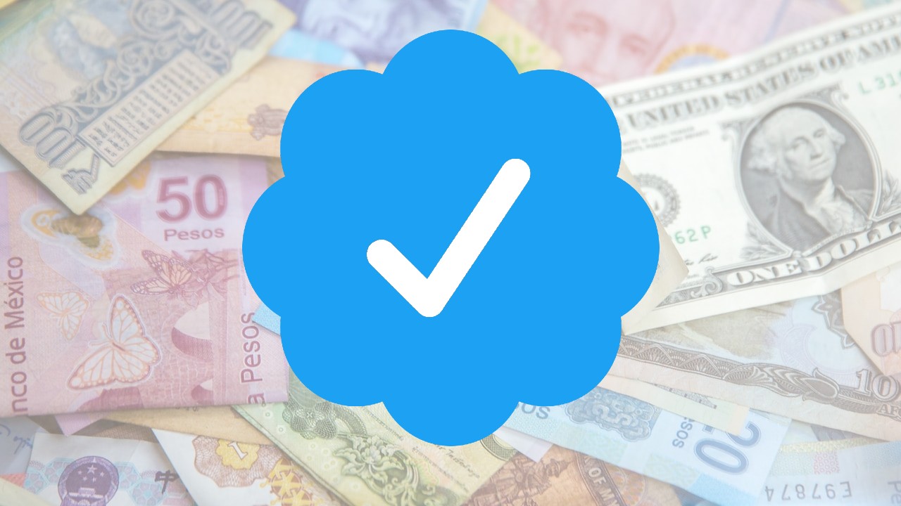 Imagem mostra o selo de verificação de contas do Twitter à frente de várias notas de dinheiro de vários países