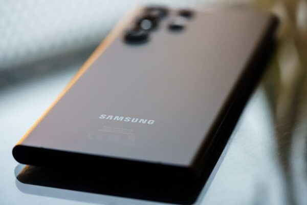 Samsung Galaxy S23 Ultra com câmera de 200 MP