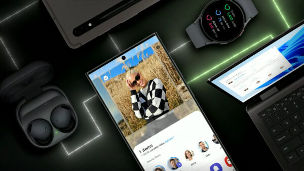 Imagem mostra o Samsung Galaxy S23 conectado a vários outros dispositivos