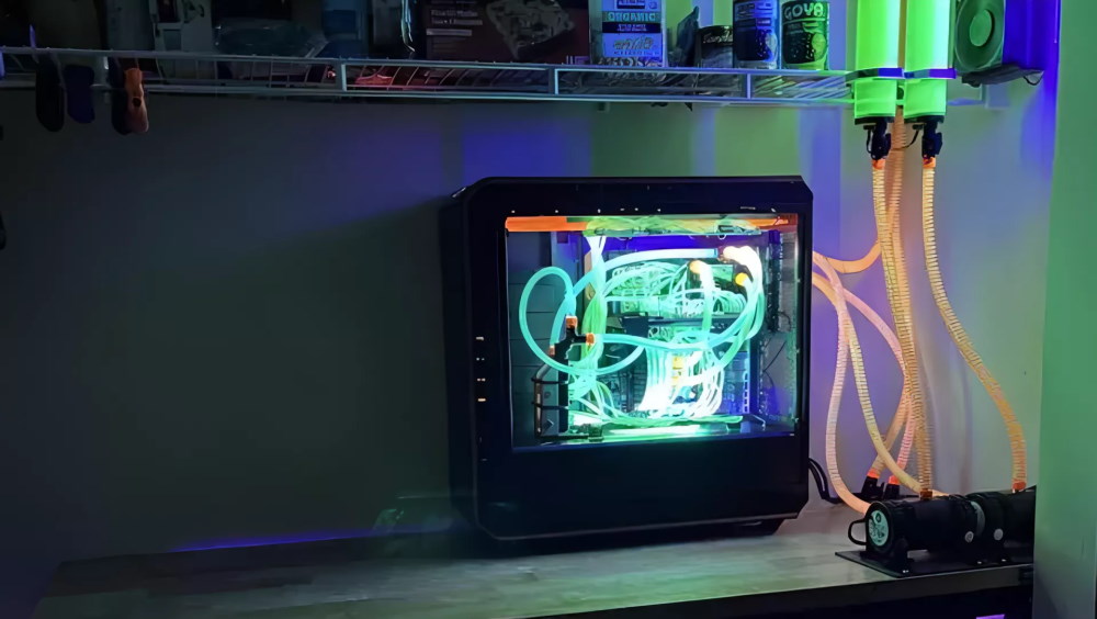 PC gamer fluorescente (5)
