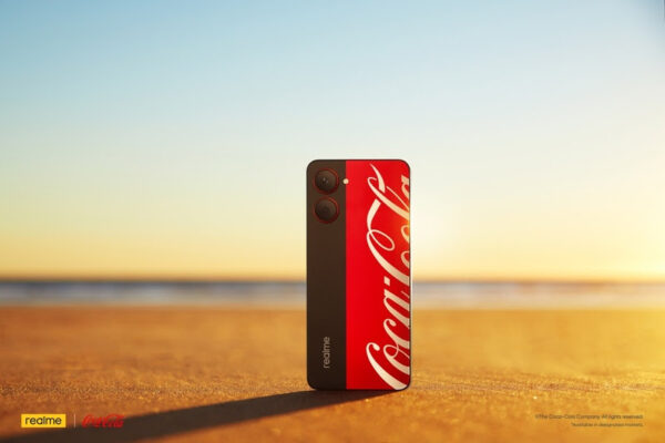 Smartphone da Realme edição Coca-Cola