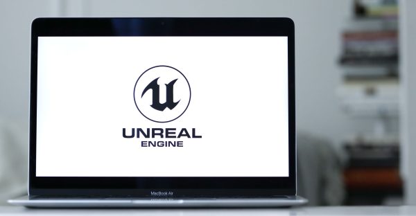 Imagem mostra logotipo da Unreal Engine 5 em uma tela de notebook