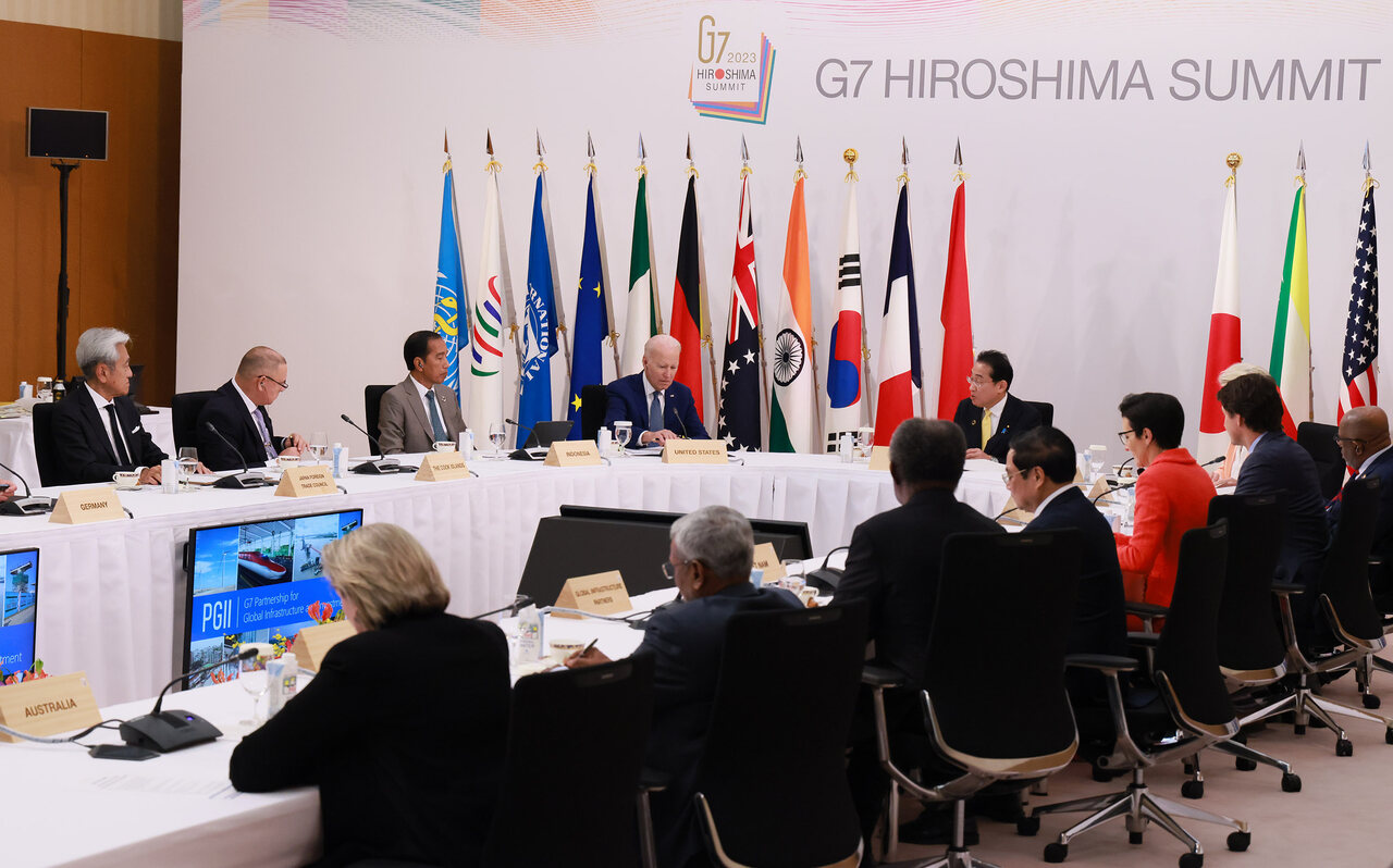 Grupo G7 reunido para debater sobre inteligência artificial