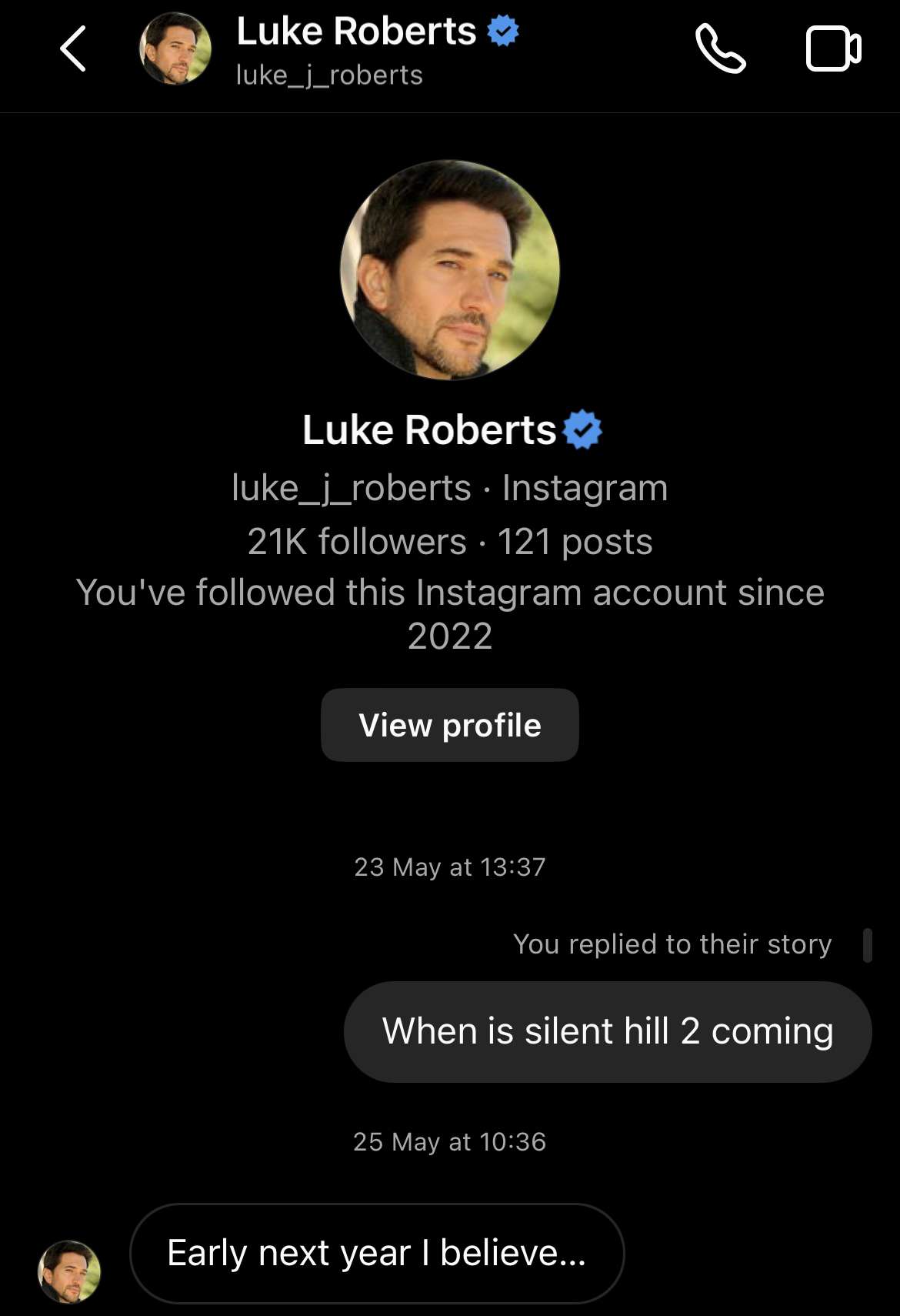 Imagem mostra mensagem do ator Luke Roberts, que indica que Silent Hill 2 chegarpa no começo de 2024