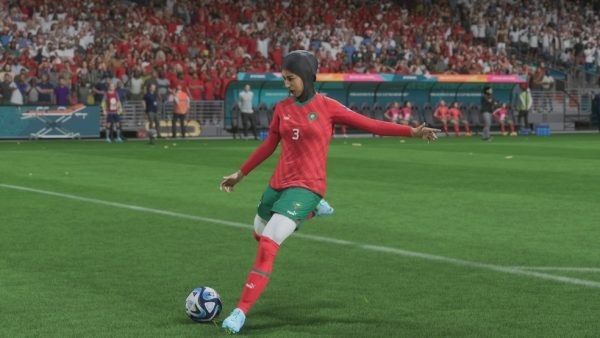Jogadora Benzina recebe hijab em atualização de FIFA 23