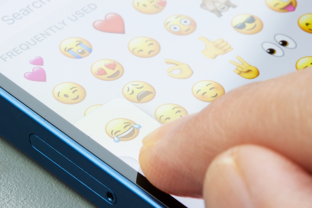 Google reação em emoji para o Gmail