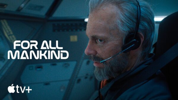 Pôster de divulgação da série For All Mankind que chega à temporada 4 em novembro, pela Apple TV+